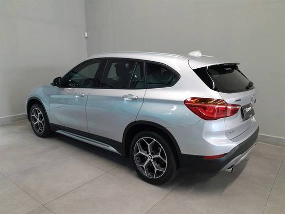 BMW X1 2.0 16V TURBO ACTIVEFLEX SDRIVE20I X-LINE 4P AUTOMÁTICO